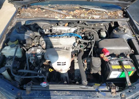 1998 Toyota Camry Le z USA, uszkodzony, nr VIN 4T1BG22K4WU373361